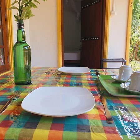 Sanu Home Stay Сигирия Екстериор снимка