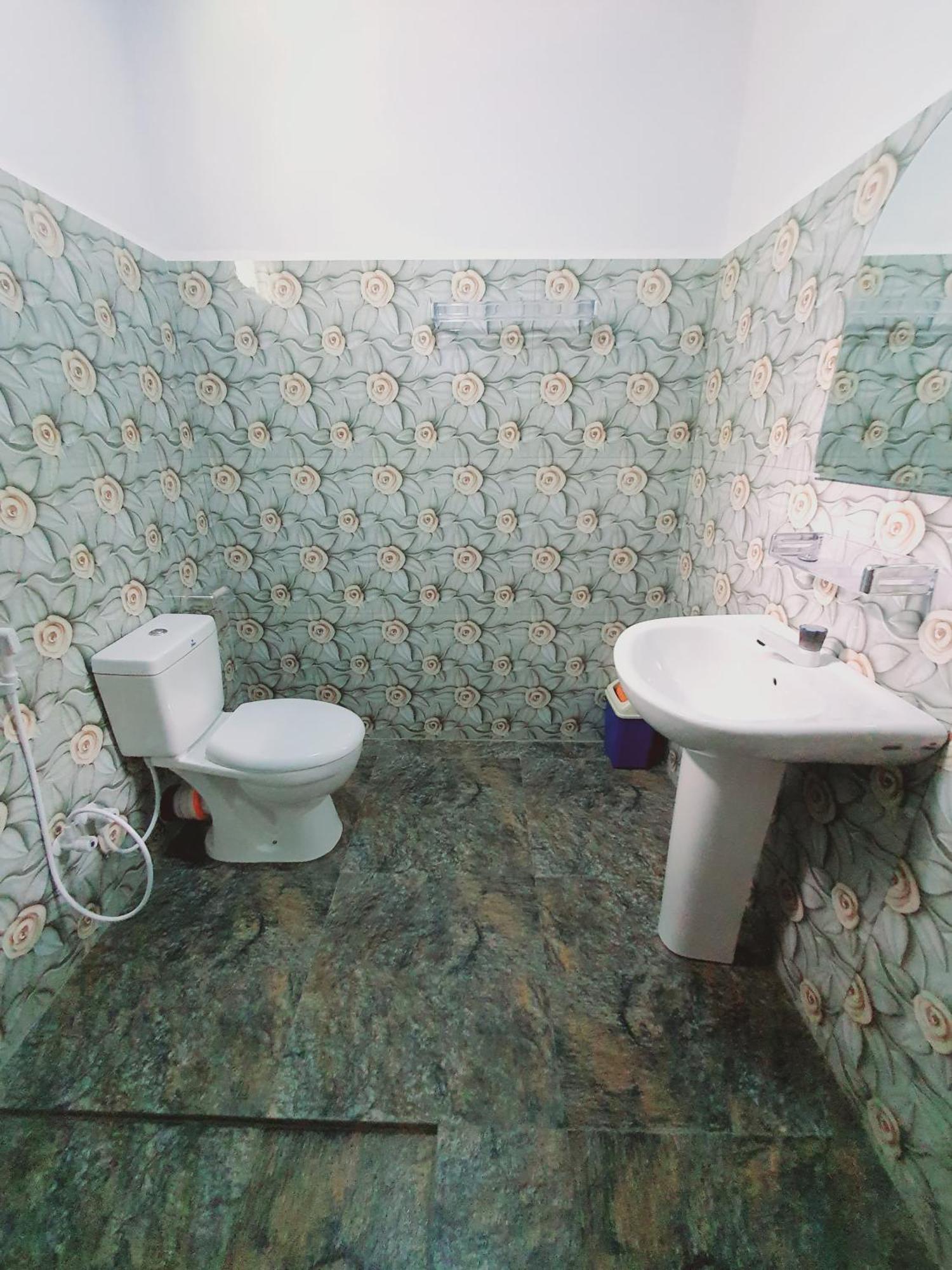 Sanu Home Stay Сигирия Екстериор снимка
